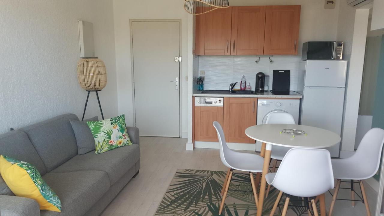Beau T2 Au Calme Avec Parking Sublime Vue Sur Port Apartment Кане Екстериор снимка