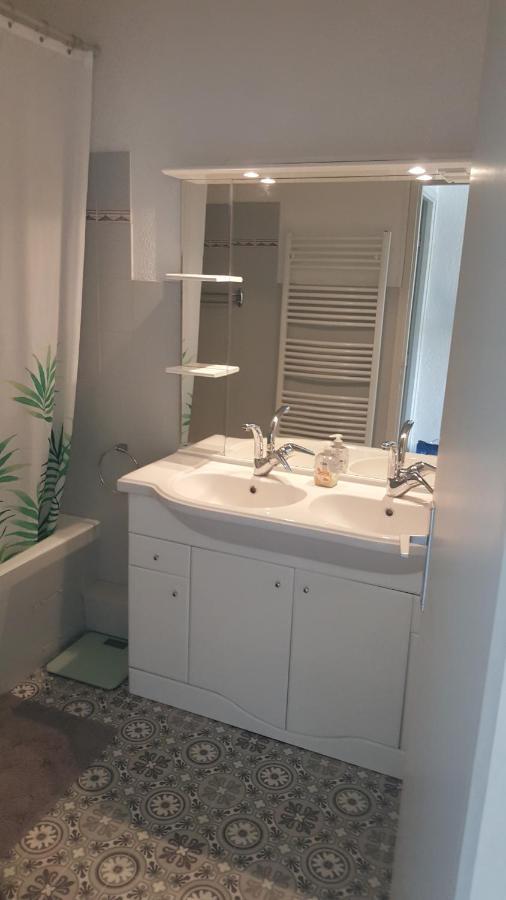 Beau T2 Au Calme Avec Parking Sublime Vue Sur Port Apartment Кане Екстериор снимка